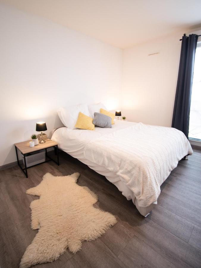 Joli Studio Tout Confort A 2 Pas De La Gare Poissy Exteriér fotografie